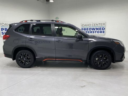 Used 2023 Subaru Forester Sport image 9