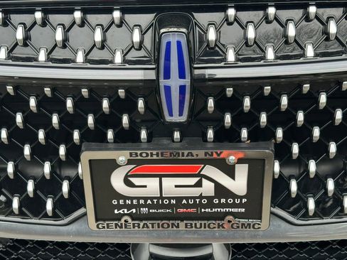 Used 2024 Lincoln Nautilus Reserve image 31