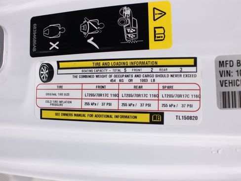 Used 2026 Jeep Gladiator Mojave AWD/4WD image 38