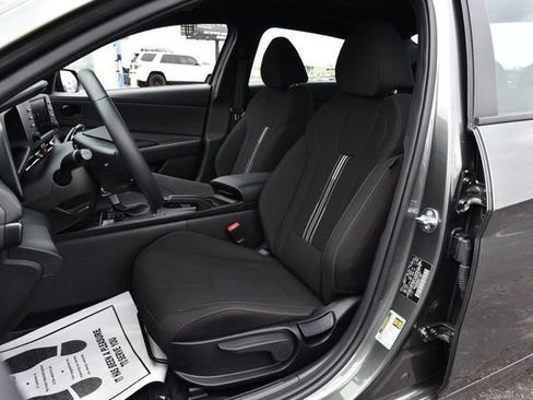 Used 2026 Hyundai Elantra Sport image 19