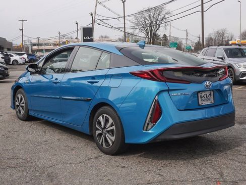 Used 2017 Toyota Prius Prime Plus image 7