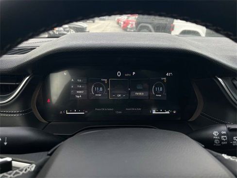 New 2025 Jeep Grand Cherokee L Altitude AWD/4WD image 12