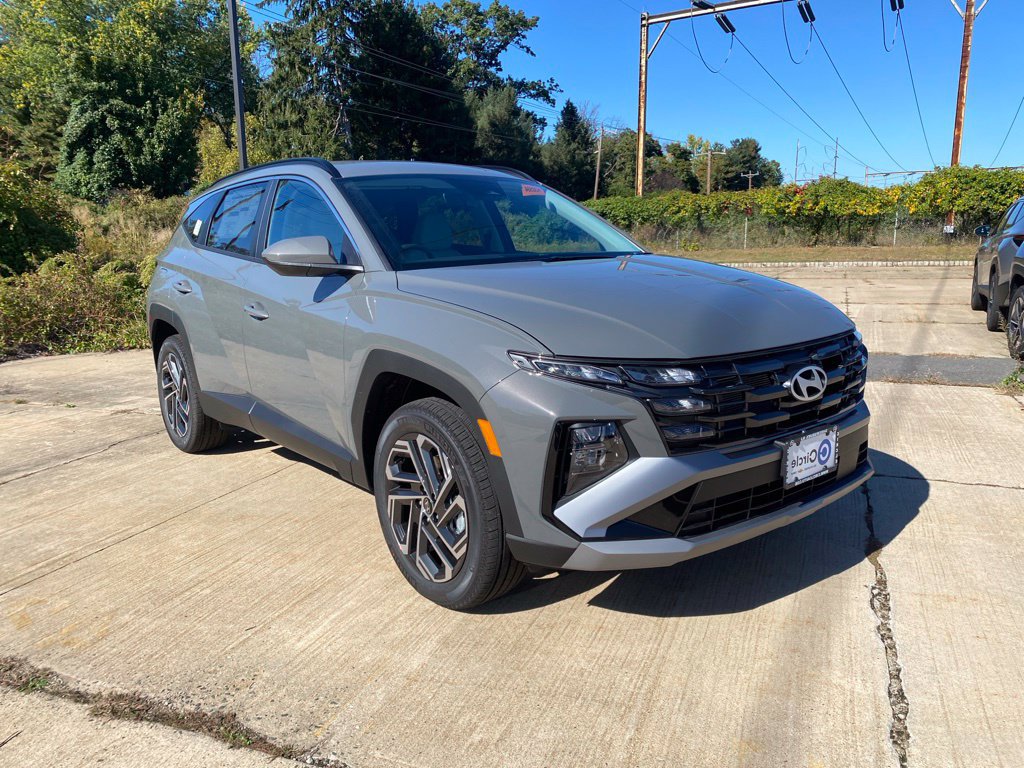 New 2026 Hyundai Tucson SEL Plus AWD/4WD image 1