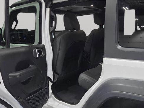 Used 2024 Jeep Wrangler Sport S image 10