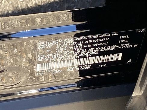 Certified 2025 Toyota RAV4 LE image 33