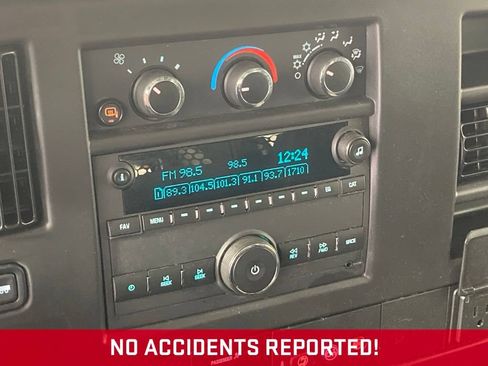 Used 2025 GMC Savana 2500 w/ Driver Convenience Package RWD image 3