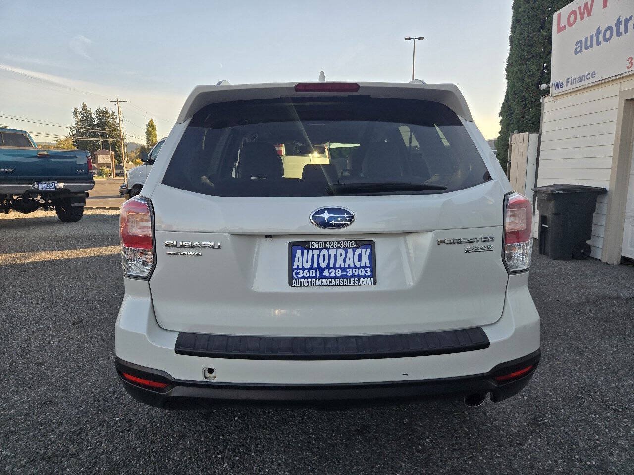 Used 2017 Subaru Forester 2.5i Limited AWD/4WD image 4