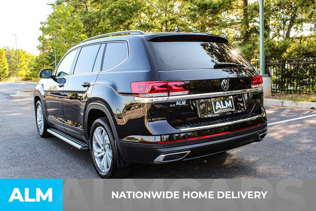 Used 2022 Volkswagen Atlas SE w/ Panoramic Sunroof Package FWD image 4