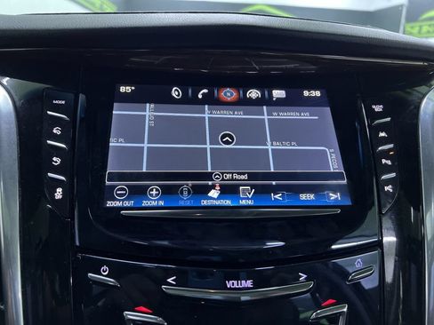 Used 2017 Cadillac Escalade Luxury AWD/4WD image 22