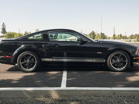Used 2007 Ford Mustang GT RWD image 9