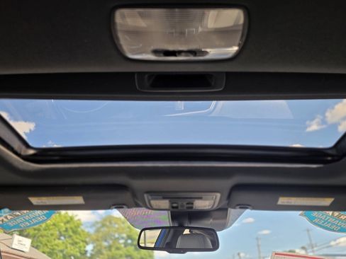 Used 2016 Honda Civic Touring image 18