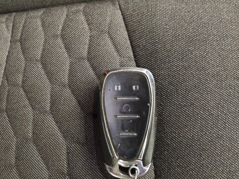 Used 2019 Chevrolet Equinox LT w/ Driver Convenience Package FWD image 32