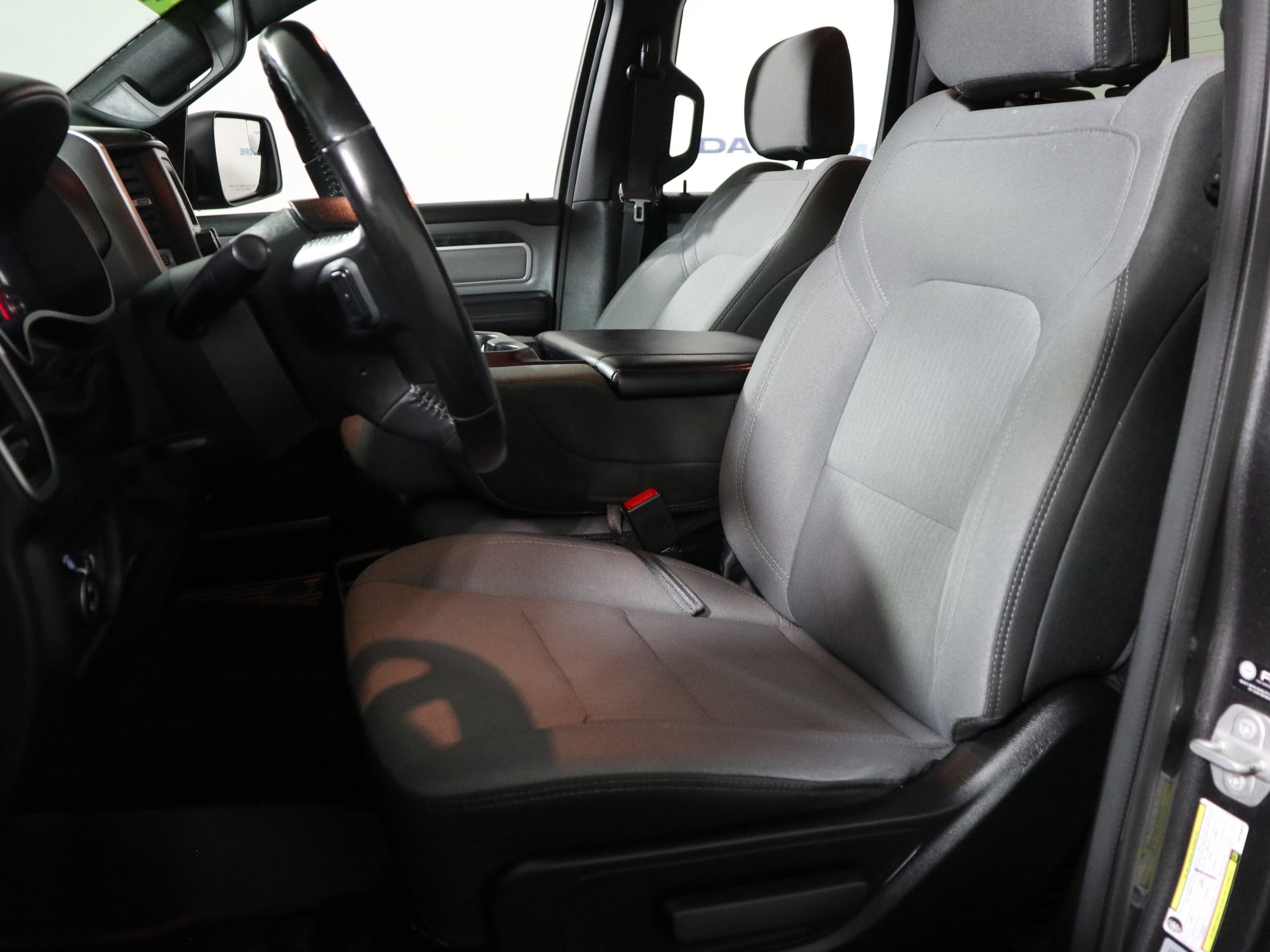 Used 2021 RAM 1500 Big Horn w/ Level 1 Safety Group AWD/4WD image 22