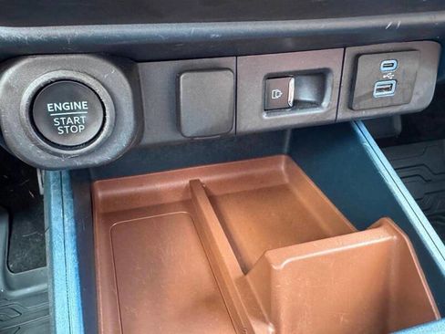 Used 2022 Ford Maverick Lariat image 25