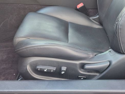 Used 2013 Lexus IS 250C w/ Luxury Pkg RWD image 23