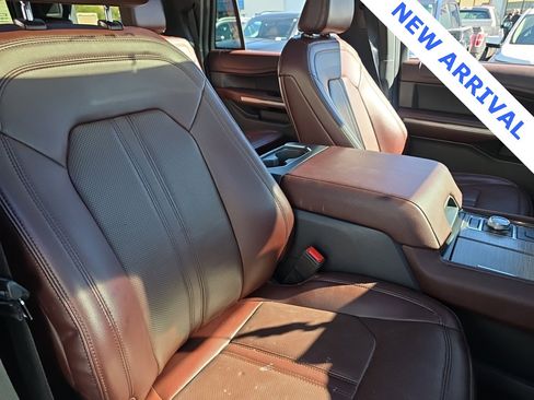 Used 2024 Ford Expedition Max Limited image 55