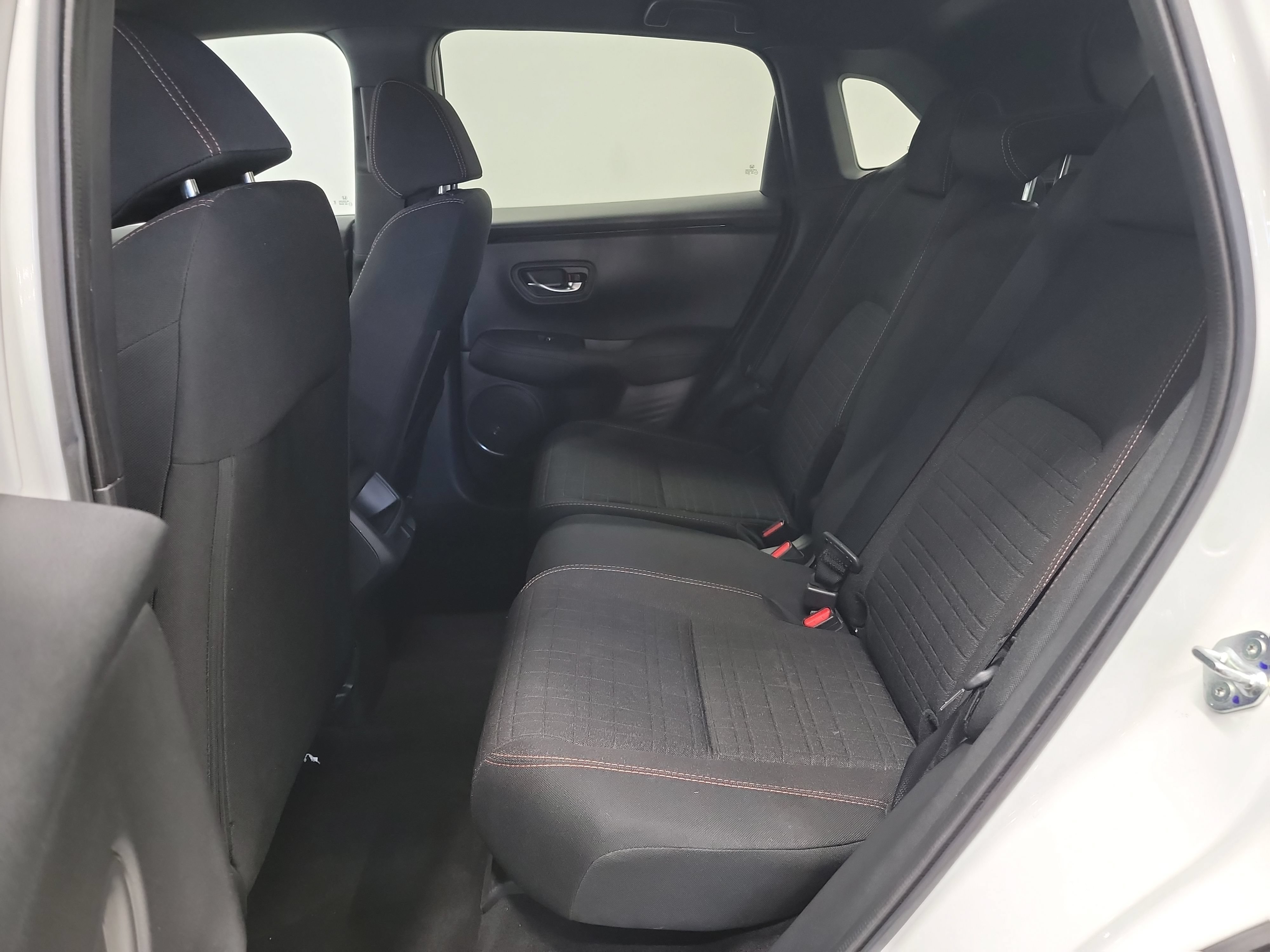Used 2025 Honda HR-V Sport image 27