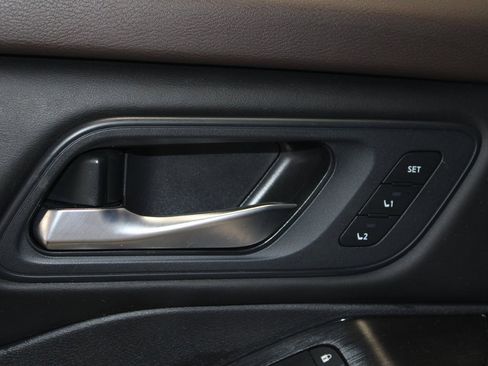 Used 2023 Nissan Rogue SL image 8