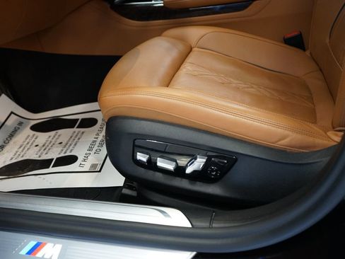 Used 2022 BMW 750i xDrive w/ Executive Package AWD/4WD image 32