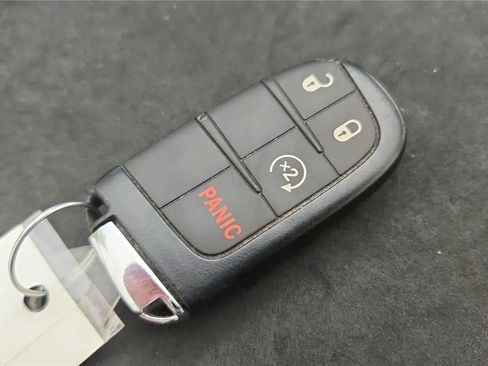 Used 2025 Jeep Compass Limited AWD/4WD image 21