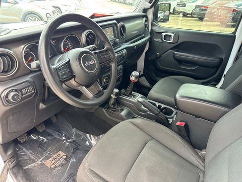 Used 2020 Jeep Wrangler Sport AWD/4WD image 14