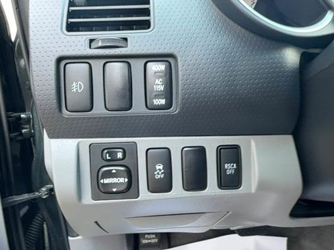 Used 2011 Toyota Tacoma 4x4 Double Cab w/ TRD Sport Pkg image 12