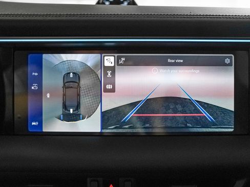 New 2026 Porsche Macan 4 Electric image 22