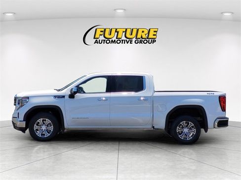 Used 2024 GMC Sierra 1500 SLT image 8