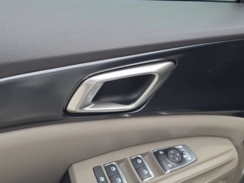 New 2027 Kia Carnival FWD image 18