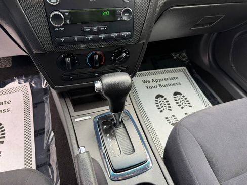 Used 2009 Ford Fusion SE FWD image 17