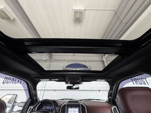 Used 2019 Ford F150 Platinum w/ Equipment Group 701A Luxury AWD/4WD image 39