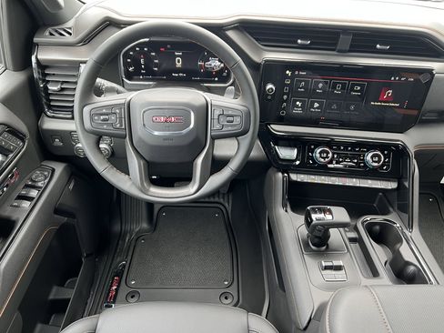New 2026 GMC Sierra 1500 AT4 w/ Technology Package image 32