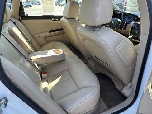 Used 2011 Chevrolet Impala LT w/ Luxury Edition Package image 10