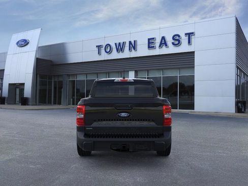 New 2026 Ford Maverick XLT w/ XLT Luxury Package FWD image 5