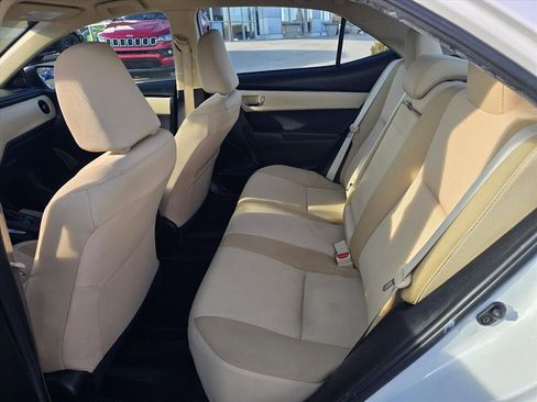 Used 2018 Toyota Corolla LE image 12