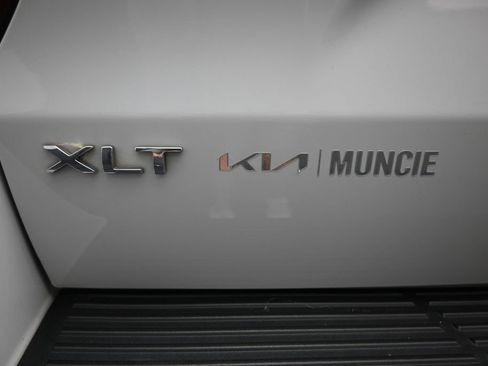Used 2021 Ford Expedition XLT AWD/4WD image 10