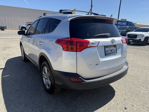 Used 2015 Toyota RAV4 XLE FWD image 6