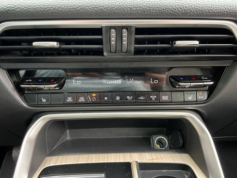 Used 2024 MAZDA CX-90 3.3 Turbo w/ Preferred Package AWD/4WD image 17