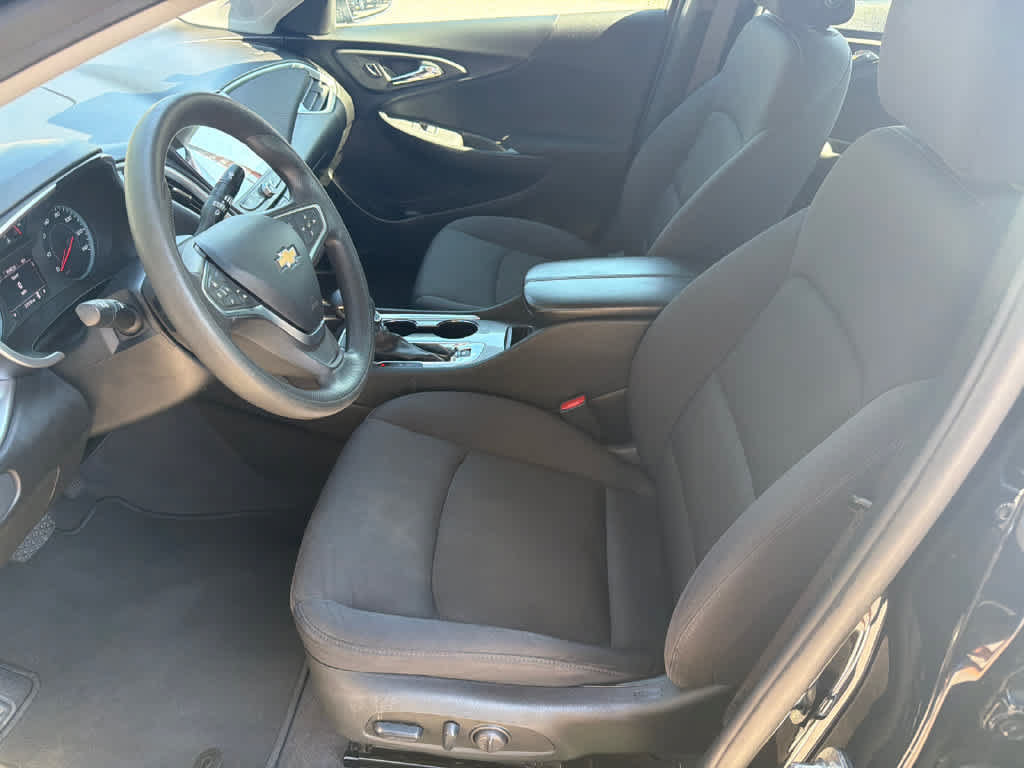 Used 2023 Chevrolet Malibu LT FWD image 9