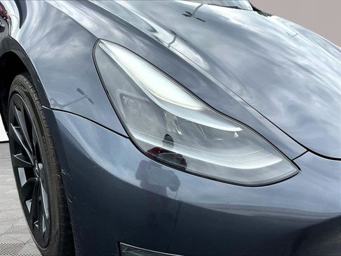 Used 2022 Tesla Model 3 Long Range AWD/4WD image 31
