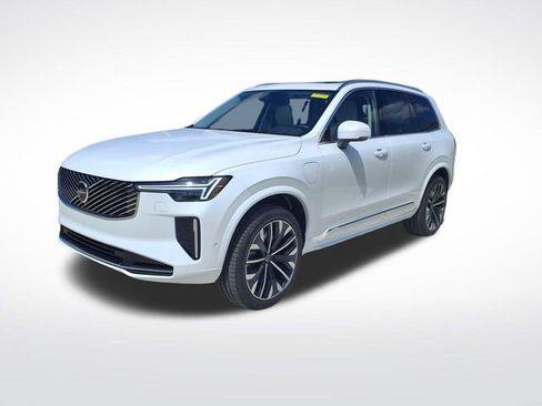 New 2026 Volvo XC90 T8 Ultra w/ Protection Package Premier AWD/4WD image 3