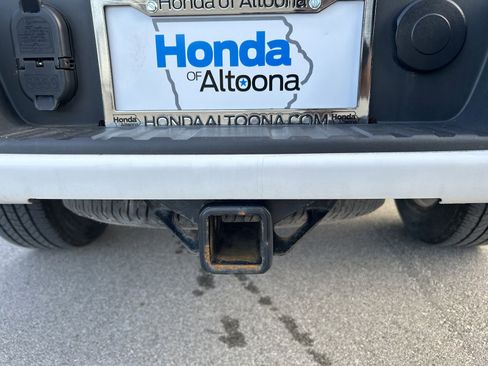 Used 2022 GMC Canyon Elevation image 17