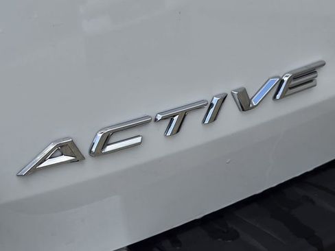 New 2026 Ford Explorer Active RWD image 9