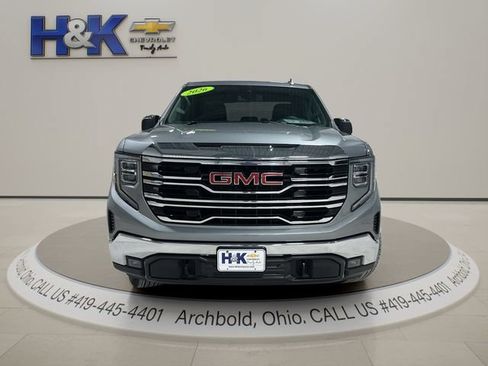 Used 2026 GMC Sierra 1500 SLT AWD/4WD image 2