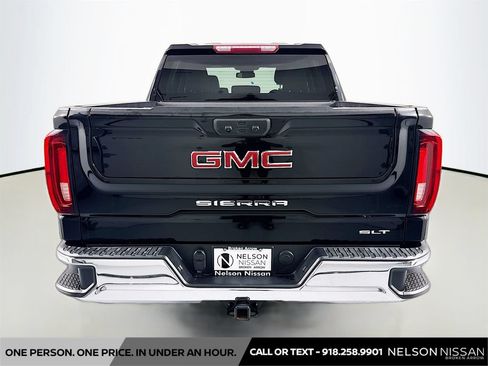 Used 2022 GMC Sierra 1500 SLT AWD/4WD image 6