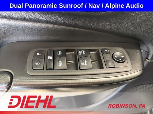 Used 2022 Jeep Cherokee Trailhawk w/ Sun, Sound & Nav Group AWD/4WD image 23