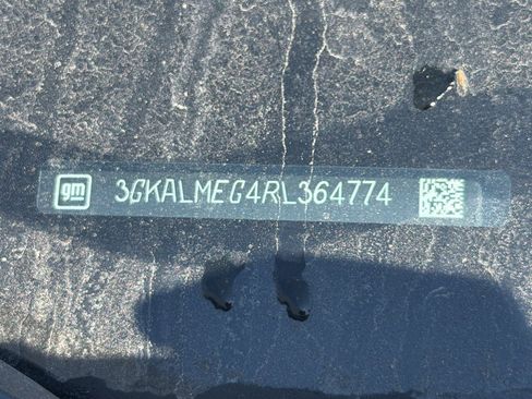 Used 2024 GMC Terrain SLE FWD image 2