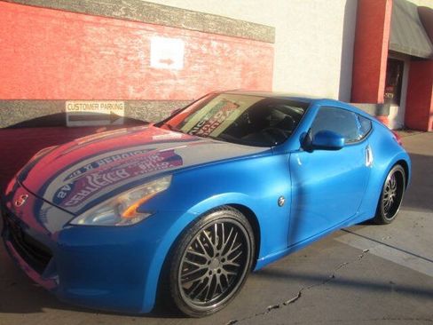 Used 2009 Nissan 370Z Coupe RWD image 7