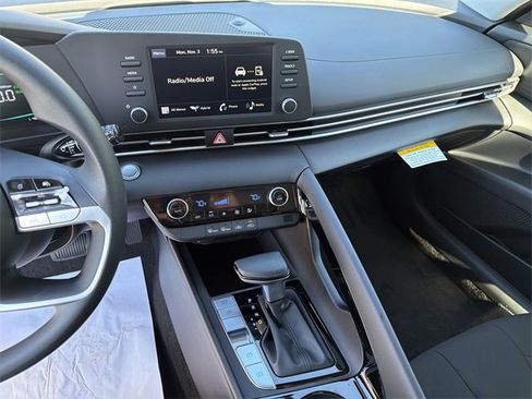 New 2026 Hyundai Elantra Blue image 27