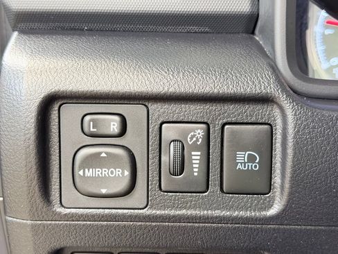 Used 2020 Toyota 4Runner Limited AWD/4WD image 42